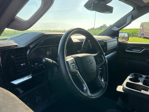 White Sands 2026 Chevrolet Silverado 1500 RST