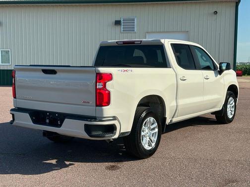 White Sands 2026 Chevrolet Silverado 1500 RST