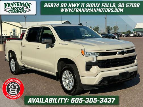 White Sands 2026 Chevrolet Silverado 1500 RST