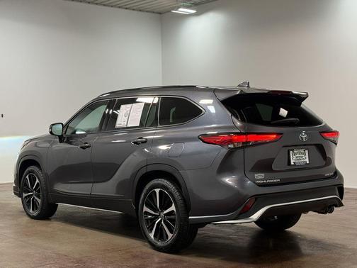 2021 Toyota Highlander XSE