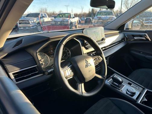 2024 Mitsubishi Outlander SE 2.5 S-AWC