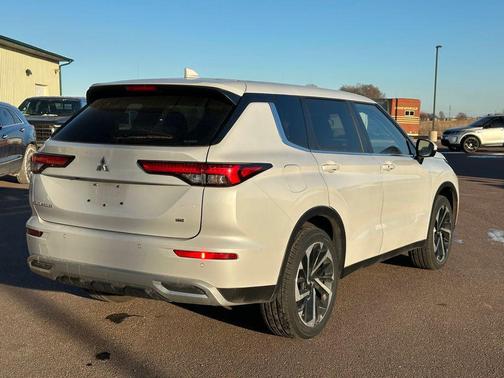 2024 Mitsubishi Outlander SE 2.5 S-AWC