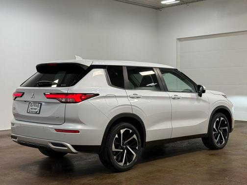 2024 Mitsubishi Outlander SE 2.5 S-AWC