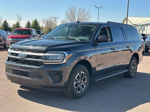 Gray Metallic 2024 Ford Expedition Max XLT