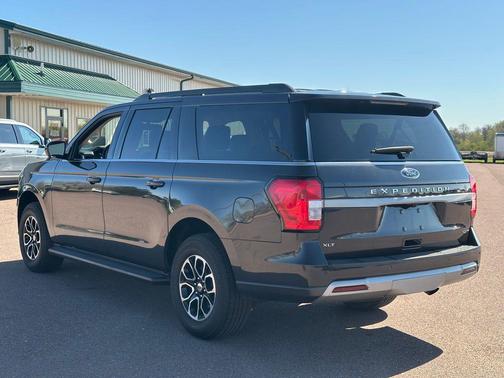 Gray Metallic 2024 Ford Expedition Max XLT