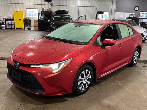 Barcelona Red Metallic 2021 Toyota Corolla Hybrid LE