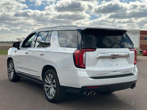 White Frost Tricoat 2021 GMC Yukon Denali
