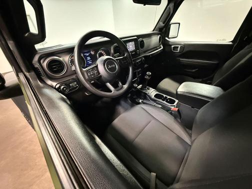 2022 Jeep Wrangler Sport S