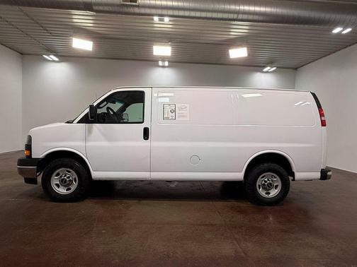 2017 GMC Savana 2500 Work Van