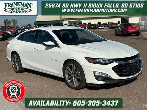 Summit White 2023 Chevrolet Malibu FWD 1LT
