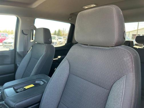 Summit White 2021 Chevrolet Silverado 1500 RST