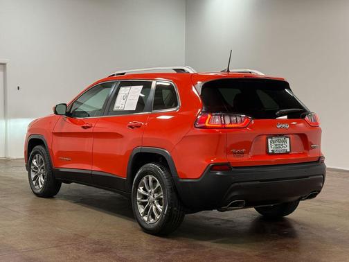 Spitfire Orange Clearcoat 2021 Jeep Cherokee Latitude Lux
