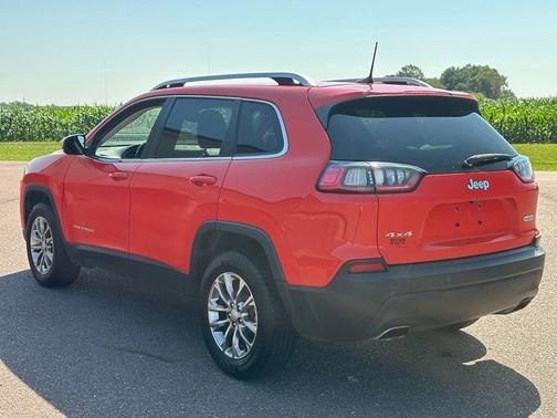 Spitfire Orange Clearcoat 2021 Jeep Cherokee Latitude Lux