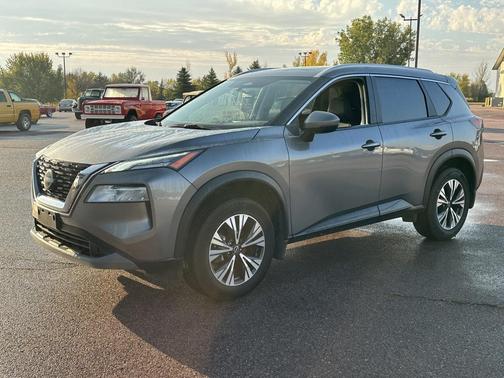 2022 Nissan Rogue SV