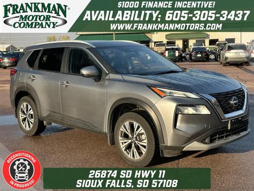 2022 Nissan Rogue SV