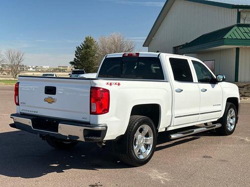 Summit White 2017 Chevrolet Silverado 1500 LTZ