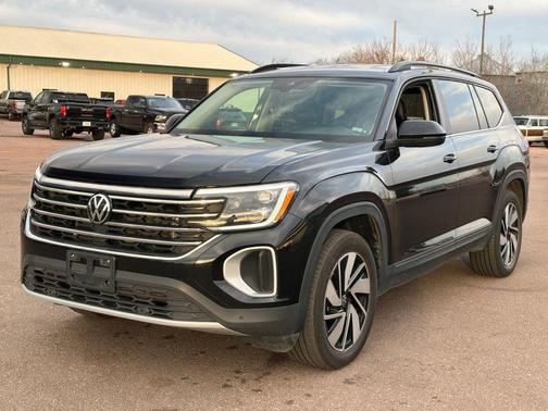 2025 Volkswagen Atlas 2.0T SE w/Technology 4MOTION