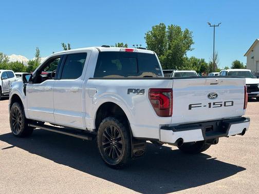 Oxford White 2024 Ford F-150 Lariat