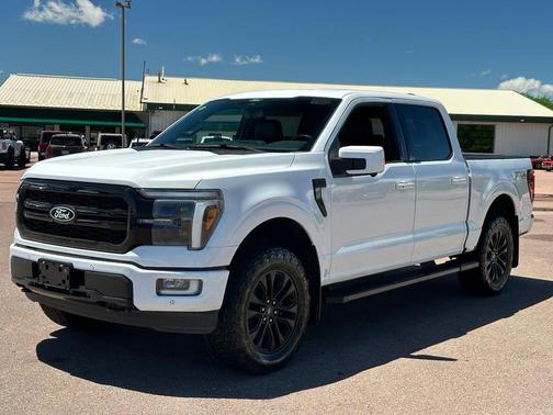 Oxford White 2024 Ford F-150 Lariat
