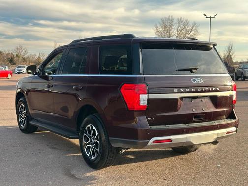 2024 Ford Expedition XLT