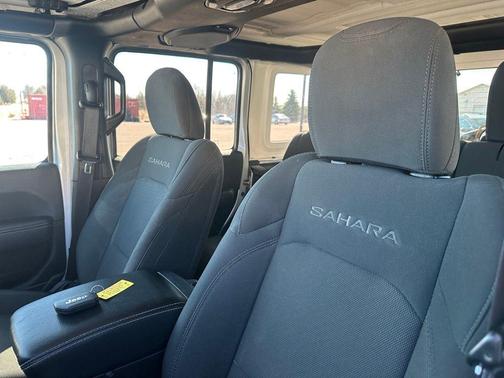 2023 Jeep Wrangler 4-Door Sahara