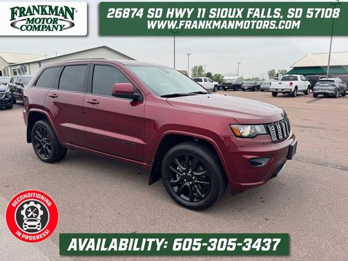 Velvet Red Pearlcoat 2022 Jeep Grand Cherokee Laredo