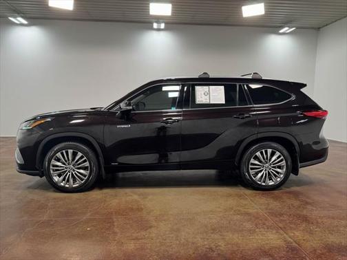 2020 Toyota Highlander Hybrid Platinum