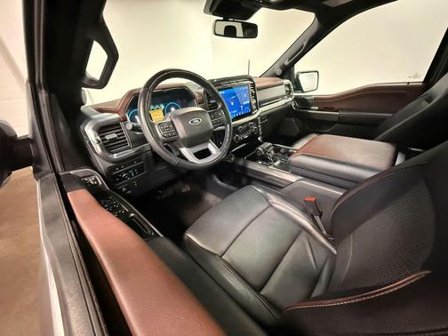 Iconic Silver Metallic 2023 Ford F-150 Lariat