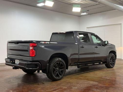 2023 Chevrolet Silverado 1500 Custom