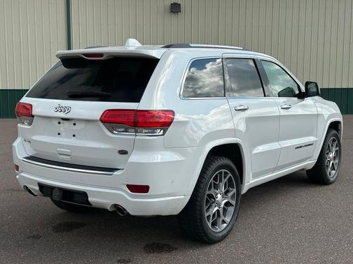Ivory 3-Coat 2021 Jeep Grand Cherokee Overland