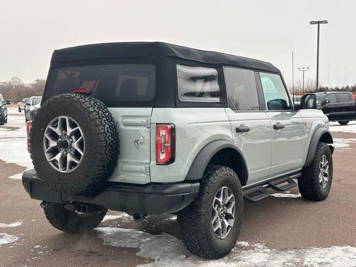 2023 Ford Bronco Badlands