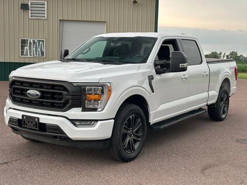 Oxford White 2022 Ford F-150 XLT
