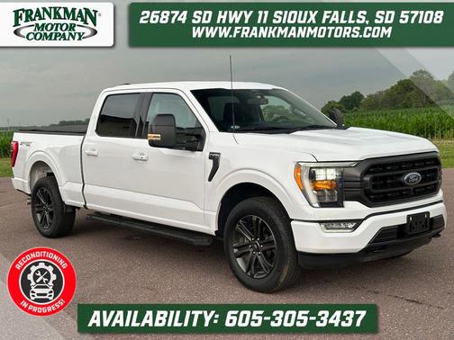 Oxford White 2022 Ford F-150 XLT