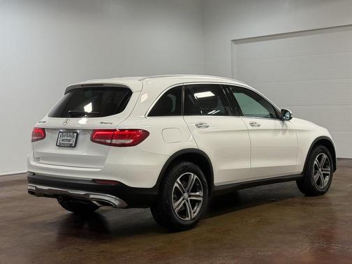 2017 Mercedes-Benz GLC 300 4MATIC