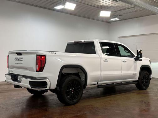 Summit White 2022 GMC Sierra 1500 Elevation