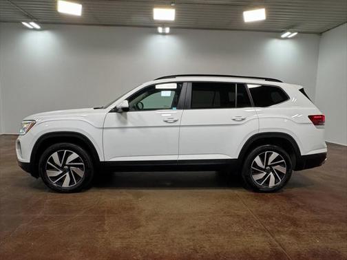2024 Volkswagen Atlas 2.0T SE w/Technology 4MOTION