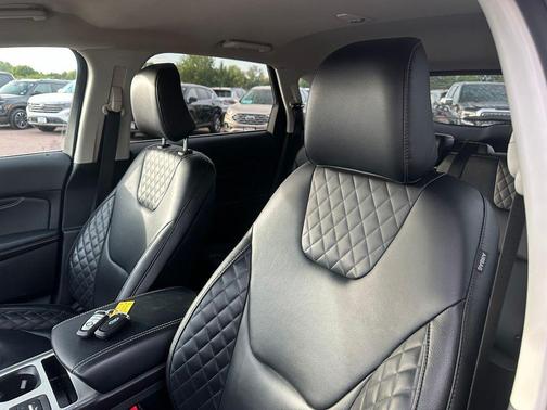 Forged Green Metallic 2024 Ford Edge Titanium