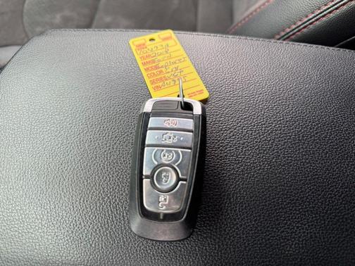 Magnetic Metallic 2018 Ford Explorer XLT