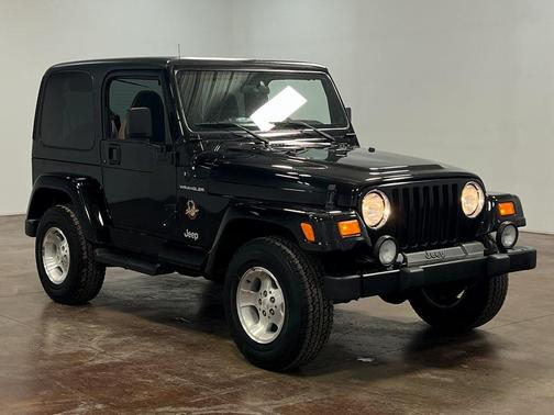 Photo 3 of 99 of 2002 Jeep Wrangler Sahara