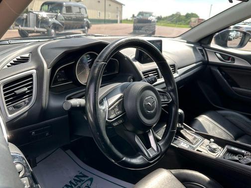 Jet Black Mica 2018 Mazda Mazda3 Touring