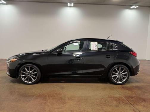 Jet Black Mica 2018 Mazda Mazda3 Touring