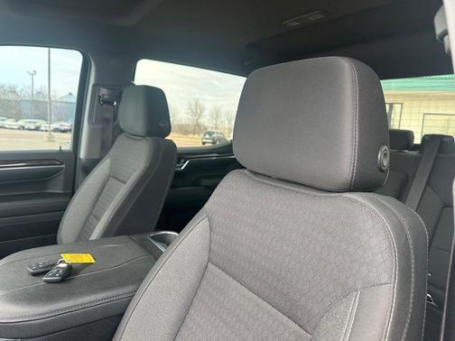 Summit White 2023 GMC Sierra 1500 Elevation