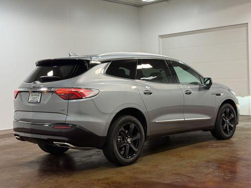 Moonstone Gray Metallic 2023 Buick Enclave Essence AWD