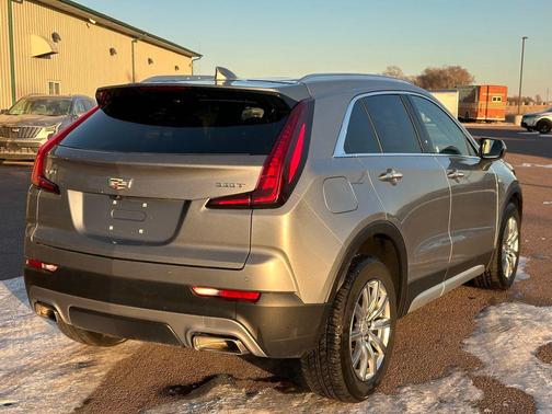 2023 Cadillac XT4 Premium Luxury