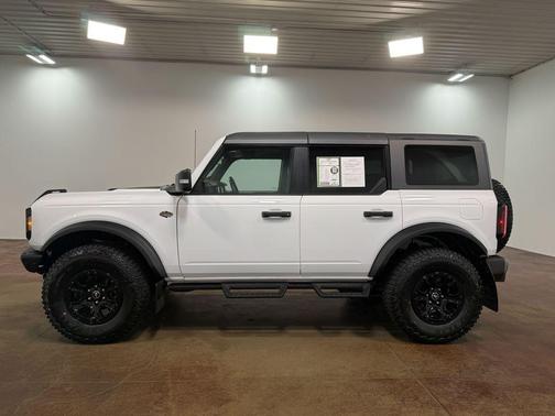 Oxford White 2024 Ford Bronco Wildtrak