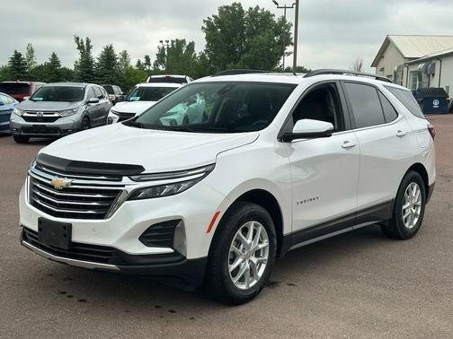 Iridescent Pearl Tricoat 2023 Chevrolet Equinox 1LT