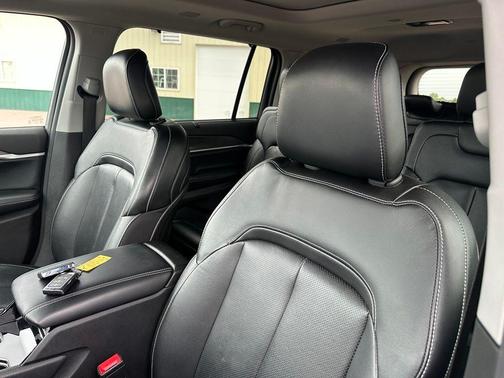 Silver Zynith 2023 Jeep Grand Cherokee L Limited