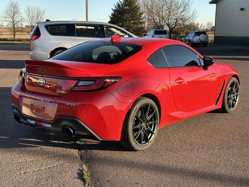 2023 Toyota GR86 Premium