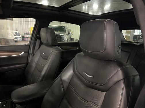 2020 Cadillac XT5 Premium Luxury