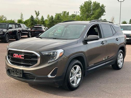 Smokey Quartz Metallic 2019 GMC Terrain SLE